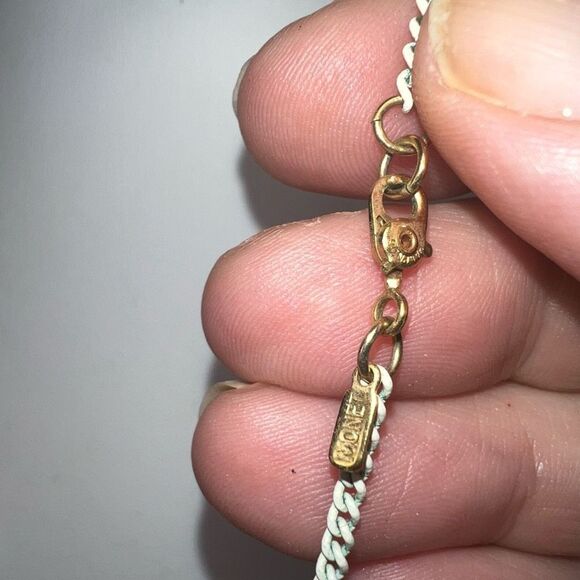 Monet Vintage White and Gold Tone Chain and Tube Shape Necklace - Picture 4 of 7